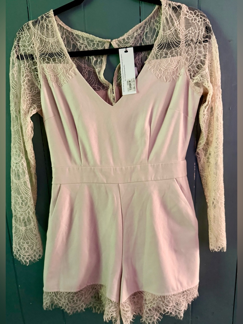 BNWT! Cupcakes and Cashmere Lace-Trim Long Sleeve Romper - Size 0